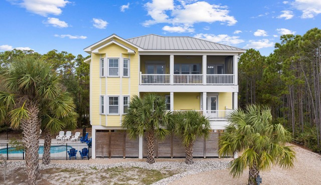 Star of the Sea: 6 BR SGI Plantation Home- Private Pool, Pet Friendly, Sleeps 13