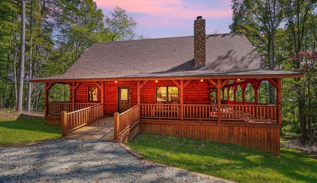 Star Ridge - Pet Friendly - 3BR/2BA Walk to Old Man's Cave