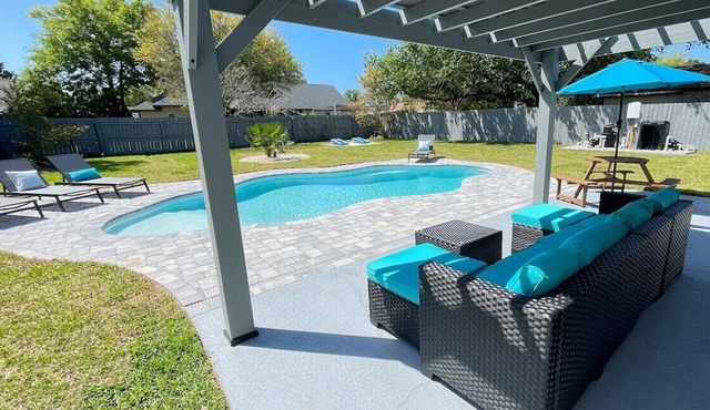 Starboard - Pool Home Near Beach & Golf