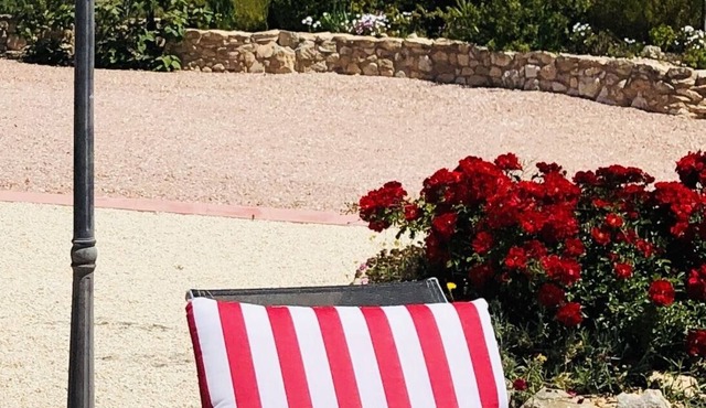 Starfall Hacienda Nestled in the beauty of the Spainish countryside