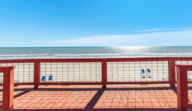 Starfish 6 - Beach, Please! Oceanfront & Miles of Sand!