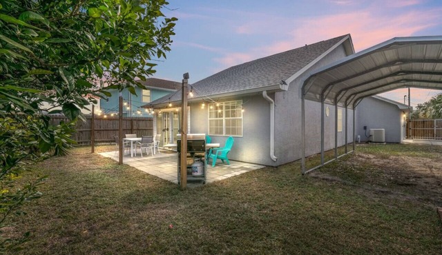 Starfish Beach House ~ Pet-Friendly Coastal Cottage 2 Blocks to Beach with Sunroom