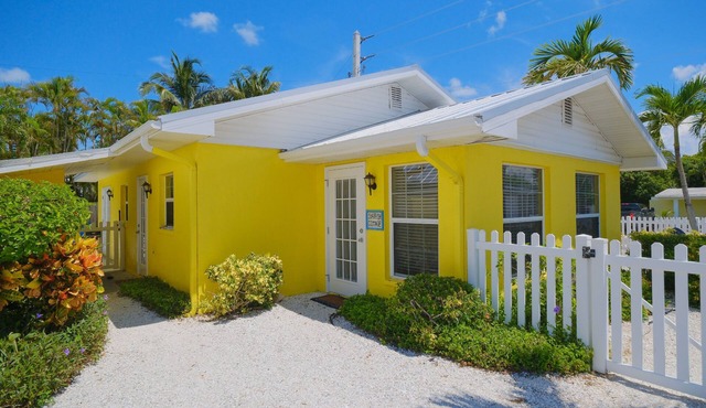 Starfish Cottage - One of 3 Cottages, with shared pool