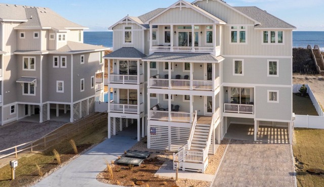 Stargazer 10 bedroom Brand New Luxury Home on Hatteras Island