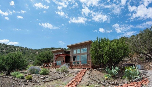 Stargazer Cottage Near Sedona Pool Hot Tub King Bed