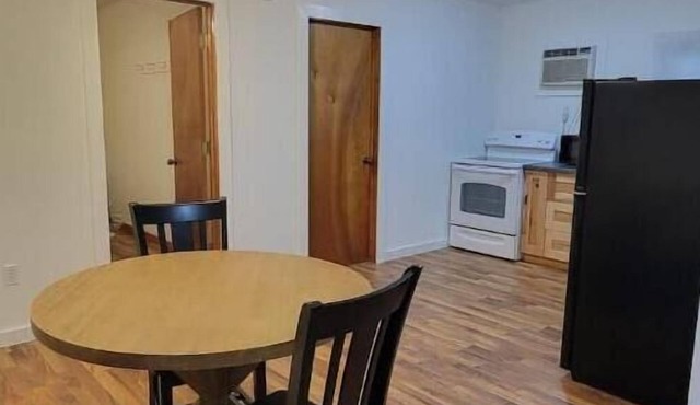 Starlight Hill 1 Bed 1 Bath