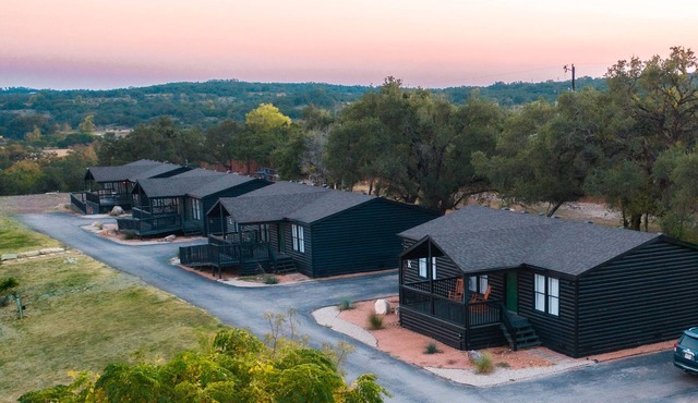 Starlight Horizon 4 Cabins + Hot Tub, Pool, Firepits, Sleeps up to 27