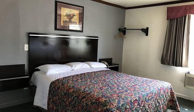Starlight Inn Canoga Park