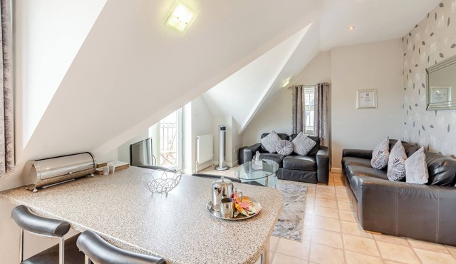 STARLIGHT SUITE, country holiday cottage in Bispham