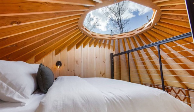 Starlit Haven | Hot Tub, Stargazing Loft, Nature Retreat in PA Wilds