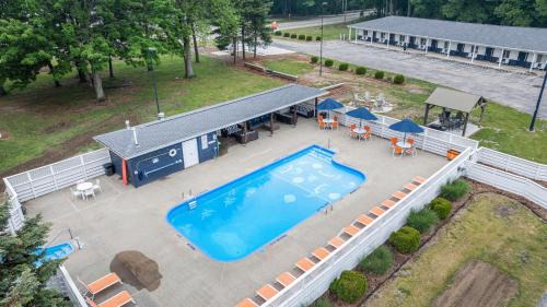Starlite Resort