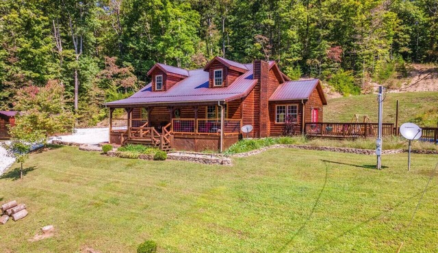 Starry Mountain Night- Private Pool, Firepit, Pool Table, Playset