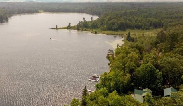 Starry Pines: Beautiful, Peaceful and Serene Lakeside Cabin near Crosslake, MN