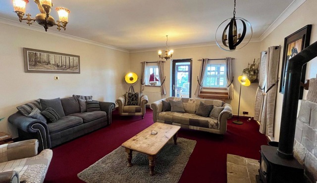 Starshinezzz - Large Farmhouse County Durham