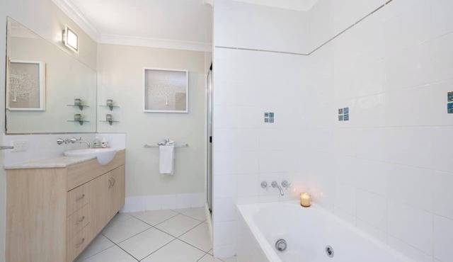 Start of the Strand - near Casino and City - Prime