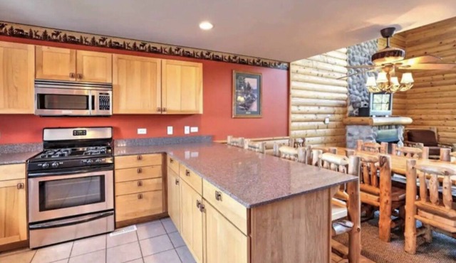 Starved Rock Rustic Retreat