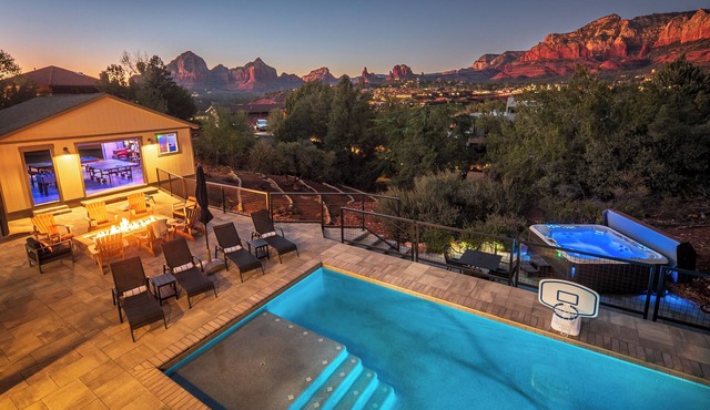 Starview Sedona - Wow Views! 4BR Pool Spa Firepit GameRoom Location