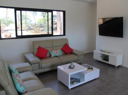 State of the Art Fixtures Villa in Vidauban with Pool