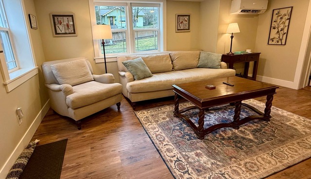 State Street Cottage, 1 BR Apt