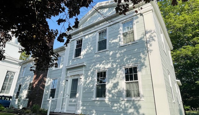 Stately Cozy Catskills Village Home - ENTIRE HOUSE