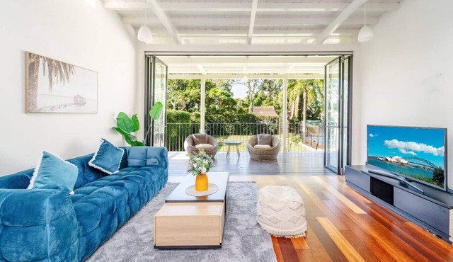 Stathfield Stylish 6br house with Pool/Tennis