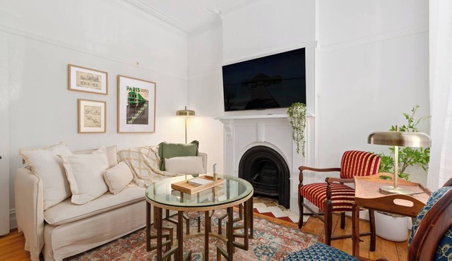 Station House Victorian Charm amid Newtown Energy