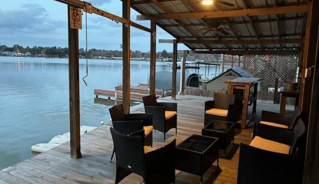 Stay at a Modern Home on Lake Conroe/Willis Texas