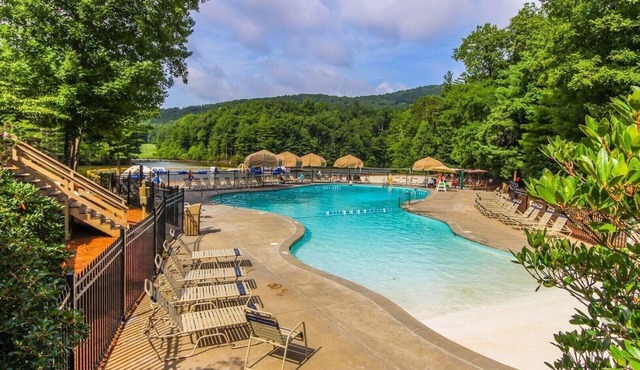 Stay at Big Canoe with Resort-Style amenities , golf, boating, swimming & trails