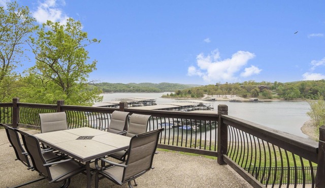 Stay at Lakefront Luxury! 2mi to Silver Dollar City Free Amenities, Hot Tub & Huge Pool