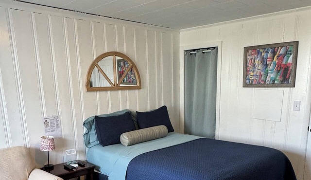 Stay at North Beach Motel! Across the street from North Beach!