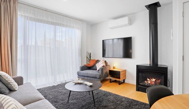 Stay At Ours - Albert Town