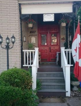 Stay at Red Door Bed and Breakfast