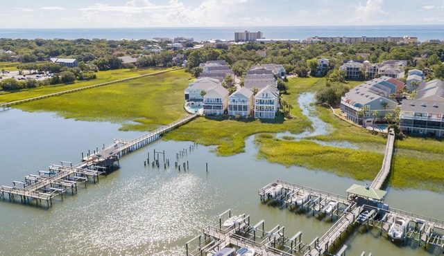 Stay at Sail Away - Riverfront Views