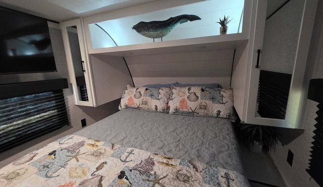 Stay at The Rusty Hooker a Cozy Camper in Perry Fl