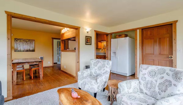 Stay at Willow Cottage, a peaceful 2 bedroom 1 bath at Gahr Farm Nature Reserve