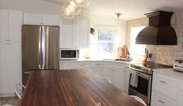 Stay Awhile - 3BD 2BA home. Beautiful and spacious. Kids room with play area.