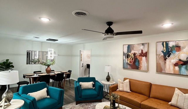Stay Awhile at Casa Blanca - Minutes from Tech and GSU