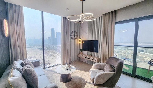 STAY BY LATINEM Luxury 2BR Holiday Home CV A2301 near Burj Khalifa