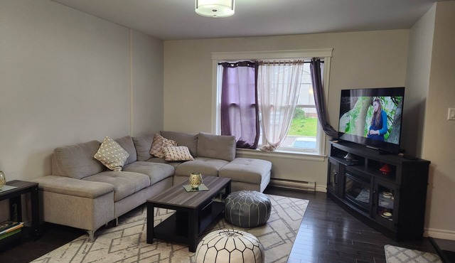 Stay Close, Stay Cozy: Your Moncton Adventure Starts Here!