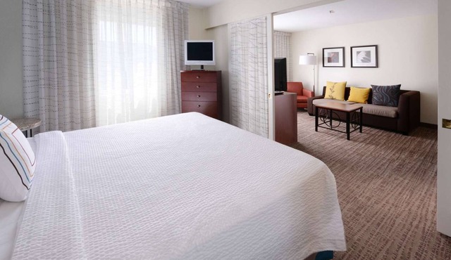 Stay Close to the Job – Construction Stays Near Major Work Sites! Pool, Parking!