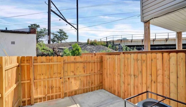 Stay Comfortably Near Johns Hopkins Hospital!