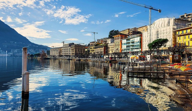 Stay connected with free WiFi at our airport hotel in Seattle