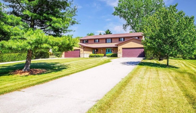 Stay Cozy! Rockford Condo Near Downtown & Dining