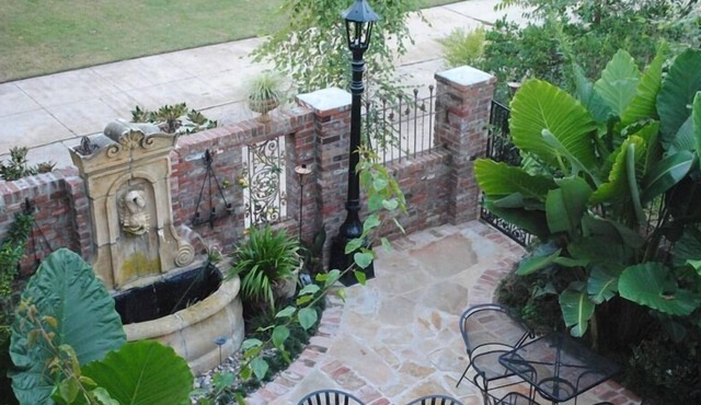 Stay Fairfield - Fairfield Place and Fairfield Manor Bed & Breakfast