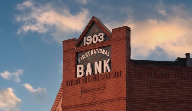 Stay in a Historic Bank Built in 1903 - 2 Bedroom in Custer City Newly Renovated