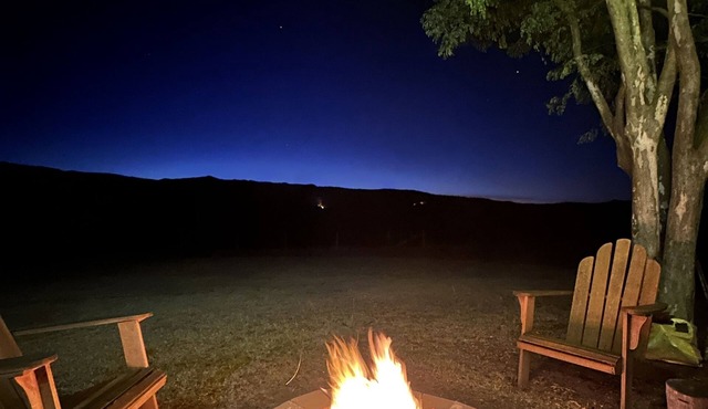 Stay in Argyle Homestead - Country Escape - Pool + Fireplace + Gym