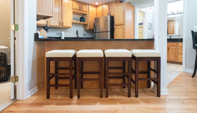 Stay in Desirable Abbey Springs! 2 BDR Condo w/Resort Amenities, Pet Friendly