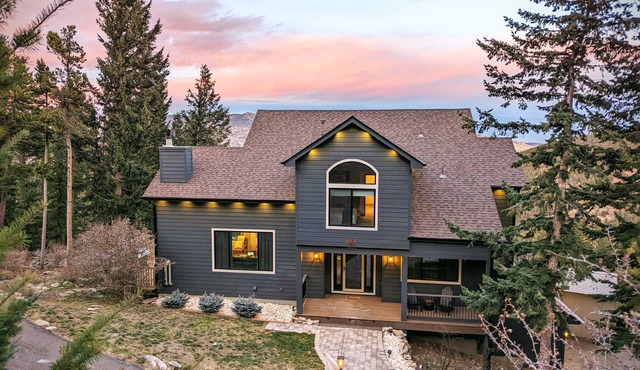 Stay In Evergreen - Denver Mountain Escape