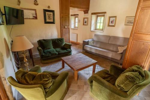 Stay in a Damigny Manor in Normandy