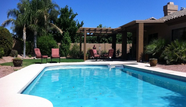 STAY IN MAY SPECIAL: 10% Off Nightly. Private Pool & Jacuzzi. Near Golf/Shops!